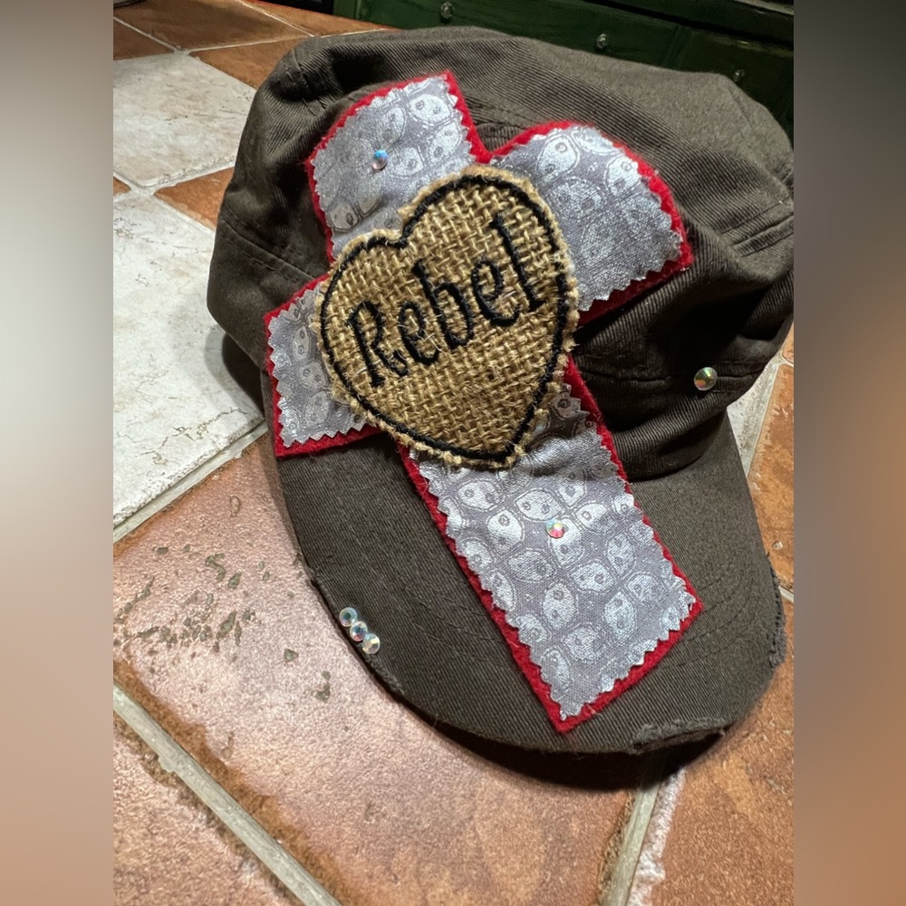 Pinky Bolle Women’s Cap Patch Rebel Cross